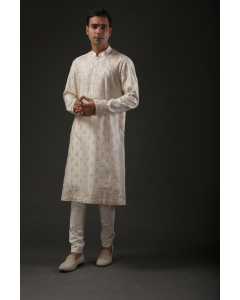 Men's Embroidered Kurta Set