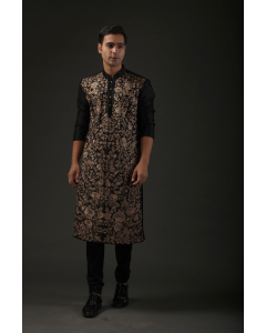 Men's Embroidered Kurta Set