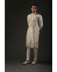 Men's Embroidered Kurta Set